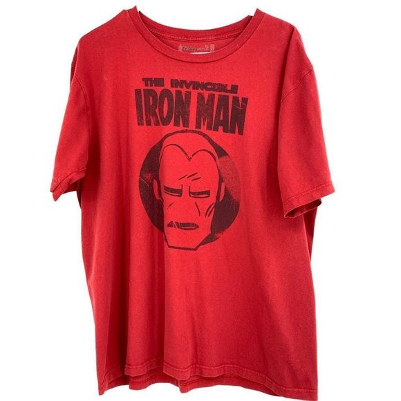 Disney Iron Man graphic T-shirt size L red marvel Mens EUC Short Sleeve 1963 - Picture 3 of 7